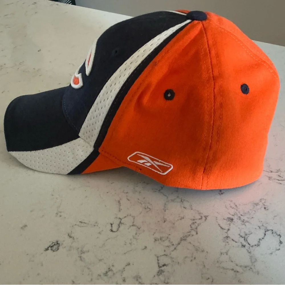 Vintage Chicago BEARS Reebok stitched logo hat NFL